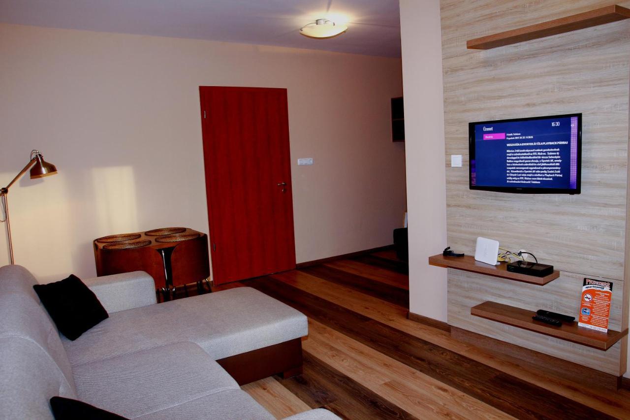 Club 218 Wellness Luxus Apartman Siofok Exterior photo