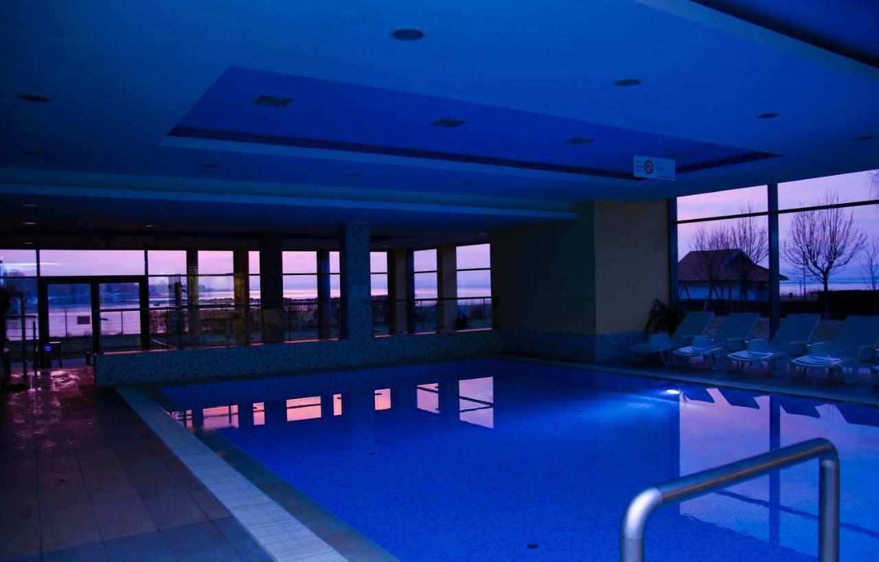 Club 218 Wellness Luxus Apartman Siofok Exterior photo